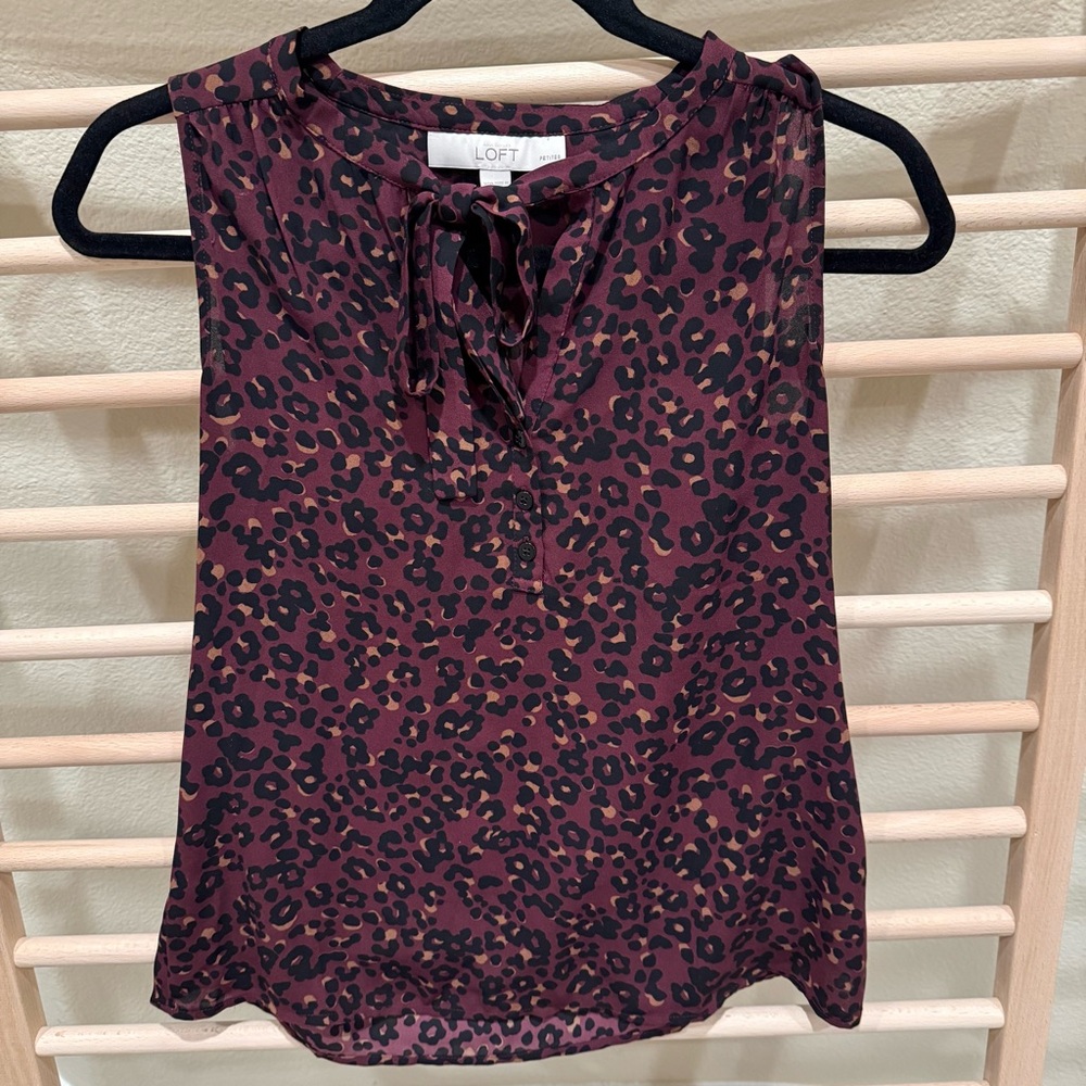 LOFT Women's Sleeveless Burgundy Leopard Print Tie-Neck Top